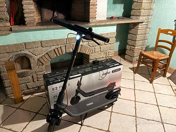 Monopattino elettrico Ninebot Segway