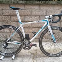 bicicletta giant TCR 