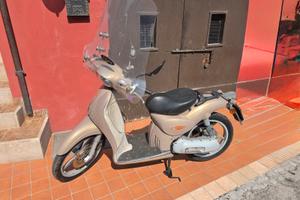 Scarabeo 50 dopoio frno a disco