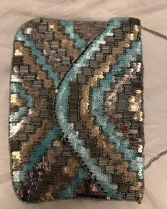 Pochette con tracolla