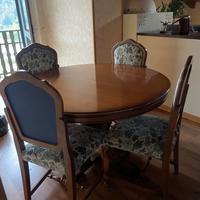Tavolo rotondo in legno