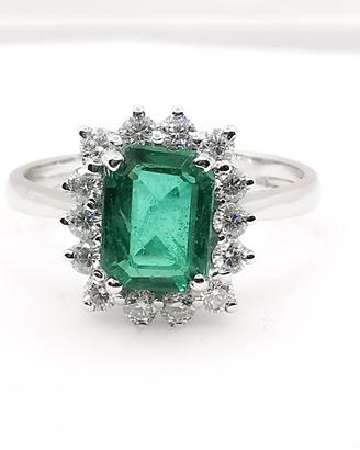 Anello Oro Bianco 18 KT con Diamanti e Smeraldo 