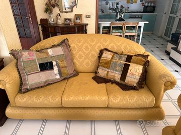 Divani 2 e 3 posti con letto