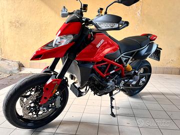 Hypermotard 950