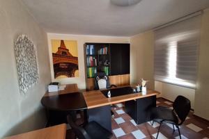 Stanza con bagno uso Ufficio