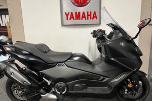 Yamaha TMAX 560