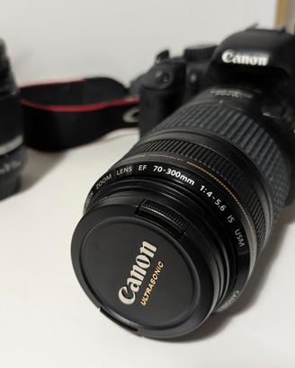 Canon EOS 550D + 2 obiettivi + borsa ecc.