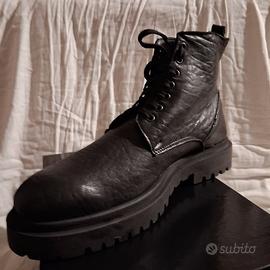Stivaletto allacciato In vera pelle  nero