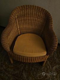Poltroncina vimini più cuscini