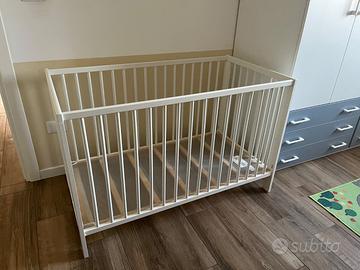 Lettino Ikea 60X120 + 2 materassi + 2 set lenzuola