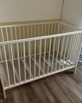 Lettino Ikea 60X120 + 2 materassi + 2 set lenzuola