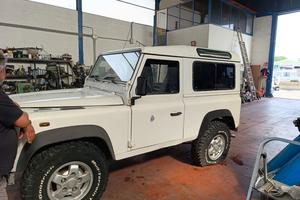 Defender 90 td5