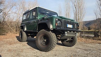 Land Rover Defender 90 Td5 | 115k km | Prep. COR4