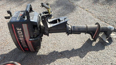 Motore fuoribordo Evinrude 4 HP 2 cilindri