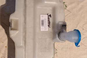 Vaschetta liquido lavavetri Subaru justy