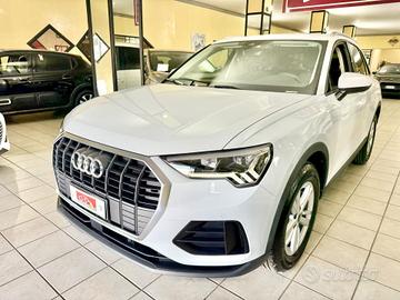 Audi Q3 35 TDI S tronic Business