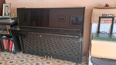 Pianoforte Pearl River 