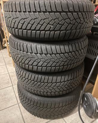 Gomme + cerchi 215/60 R16