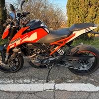 Ktm duke 125