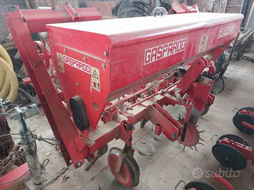 Sarchiatore Gaspardo HP F4 con spandiconcime