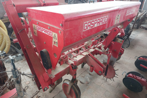 Sarchiatore Gaspardo HP F4 con spandiconcime