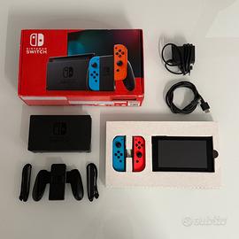Console Nintendo Switch Completa con Scatola 