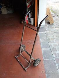 carrello a 2 ruote trasporto termosifoni