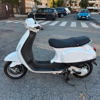 Piaggio Vespa 50 LX