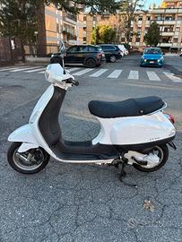 Piaggio Vespa 50 LX