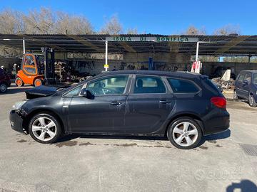 RICAMBI AUTO OPEL ASTRA J 2012