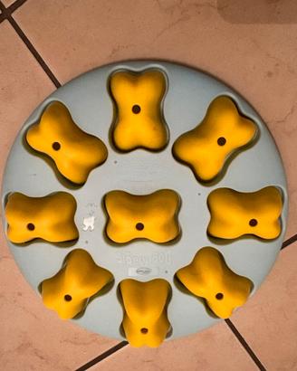 Gioco per cane, trova il premio