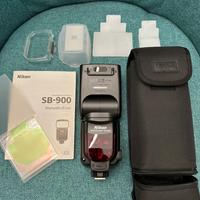 Nikon SB 900