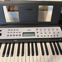 Pianoforte digitale Yamaha YPT-270