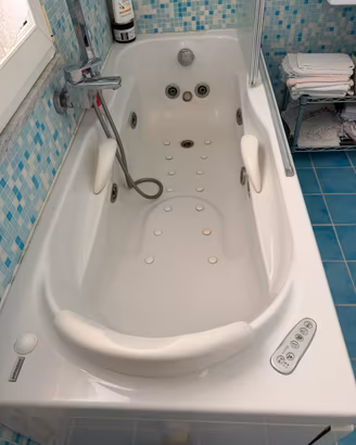 VASCA IDROMASSAGGIO PROFESSIONAL