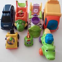 Gruppi di giocattoli visibili nelle foto. Nuovi