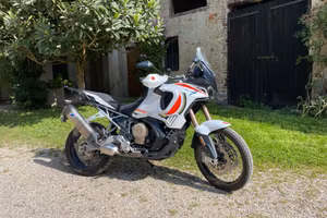 MV Agusta Enduro Veloce
