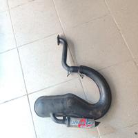 marmitta Leo vince scoot