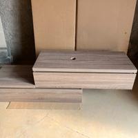 Mobile bagno sospeso