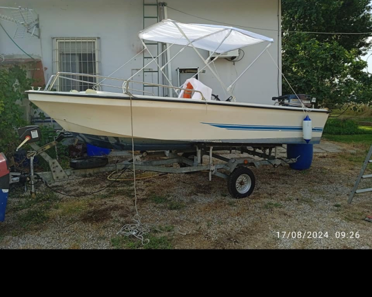 Barca motore varello