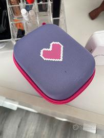 Custodia bitzee interactive digital pet