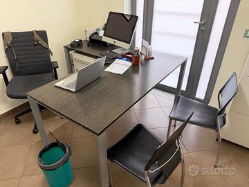 Mobili ufficio e sala di attesa