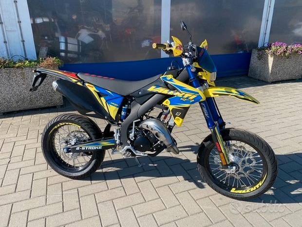 Suzuki Valenti SM 50
