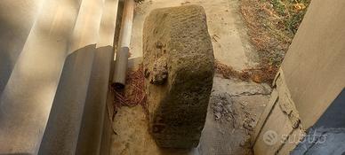 Vasca in pietra per arredo rustico  