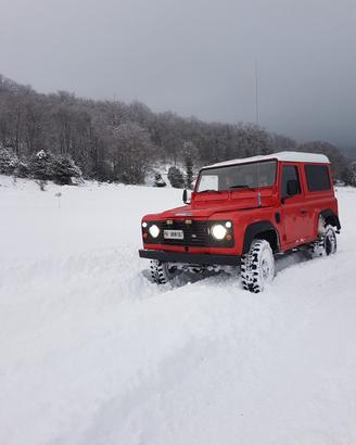 Land rover defender tdi 200