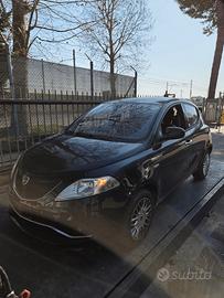 LANCIA YPSILON DEL 2017 PER RICAMBI