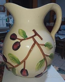 Brocca in ceramica alta 25 cm e larga 20 cm
