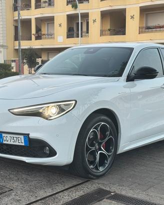 Alfa Romeo Stelvio - Veloce 2.2 210cv Q4