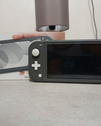 Nintendo Switch Lite + SD 128 GB + Giochi+Custodia