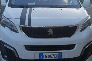 Peugeot traveller 9 posti