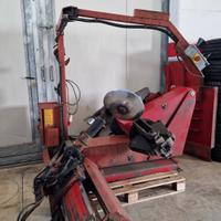 Smontagomme autocarro Mondolfo 